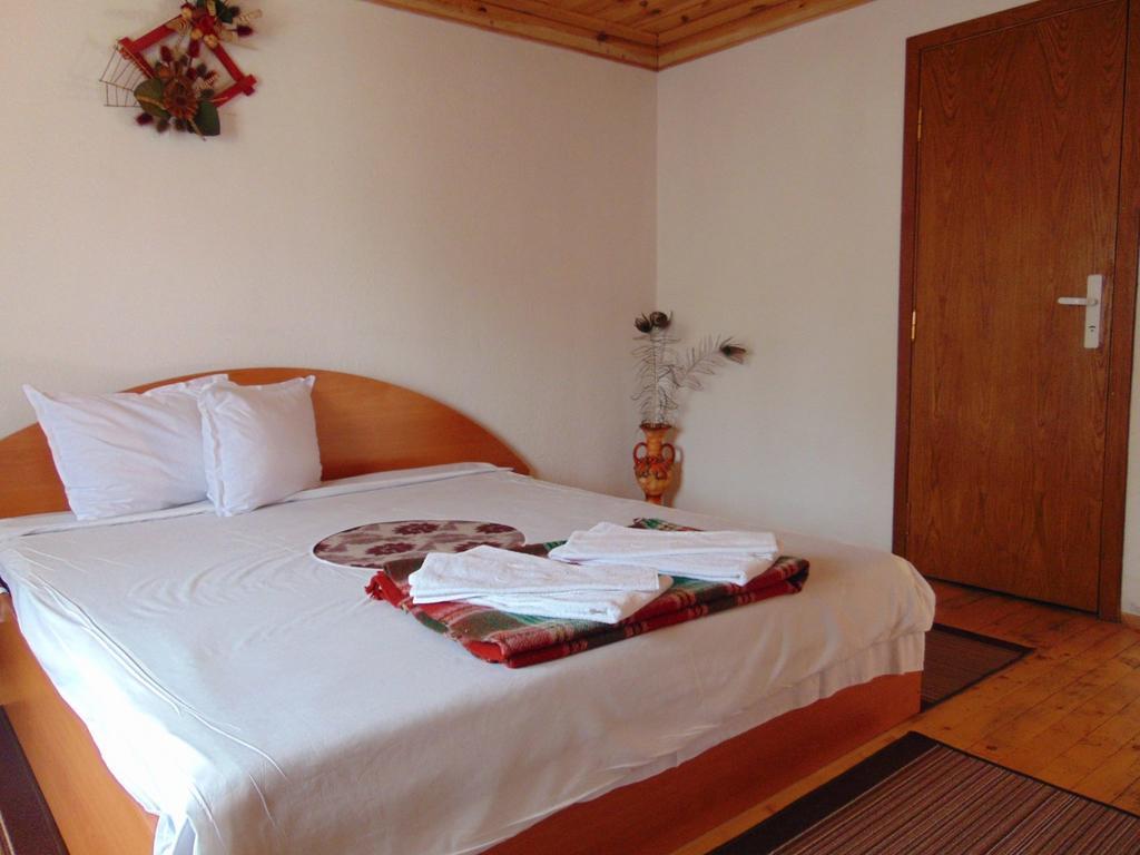 Sarafova Guest House Koprivshtitsa Room photo