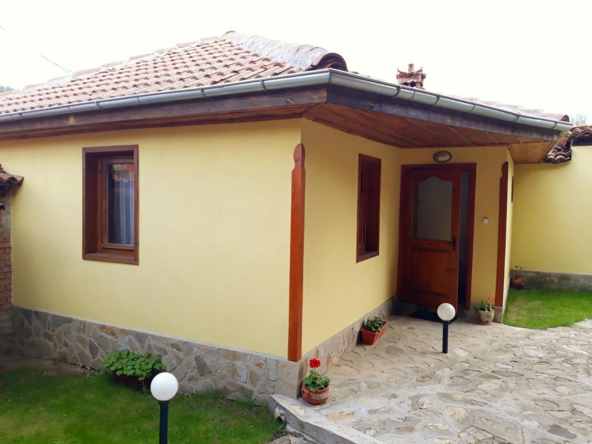 Sarafova Guest House Koprivshtitsa Exterior photo